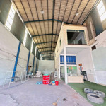 Cho thuê kho mặt tiền kinh doanh ql1a 500m2 gần ngã tư cầu vượt amata. lh 0906694959
