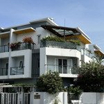 Bán biệt thự góc mega village, instagram-ready, sân vườn đẹp nhất khu nhà