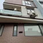 Bán Nhà Hoa Lâm-Long Biên-Gần Ngọc Lâm-Lô Góc,Oto Ngủ Trong Nhà,Ngõ Thông -Diện Tích 45Mx6 Tầng