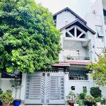 Nhà mặt tiền khu k300, 12x20m trệt 2 lầu cho thuê