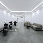 Tòa building 96m2x8t thang máy. phân lô, kinh doanh - văn phòng - gia đình ở phố hoàng quốc việt.