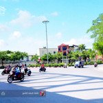 Bán nhà mặt đường hồ sen ngang rộng hơn 5m, chỉ 2xx triệu/m2