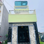 Nhà 2 lầu 1 trệt mặt tiền đường buôn bán, gần bệnh viện dĩ an giá 5 tỷ 200 tl