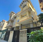 Bán biêt thự kdc himlam quận 7 dt: 10x20m có tm view hồ, kề nguyễn thị thập gb 65 tỷ lh: 0908935765