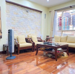 Bán nhà phố đội cấn ( dt: 40m; 5 tầng; mt: 4.75m) thiết kế đẹp - trung tâm ba đình - gần lăng bác