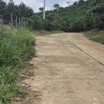 Chính chủ kẹt tiền bán gấp 201m2 đất thổ cư view hồ đắc lé bảo lâm giá chỉ 700 triệu