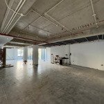 Cho thuê sàn vp tầng 3,toà nhà mới nguyễn phúc nguyên,p9q3, dtsd 180m2, 2wc giá 1.500usd/tháng.