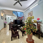 Bán Nhà Trương Định, 75M 4 Tầng Dân Xây Chắc Chắn, Ngõ Thông Kinh Doanh, Ô Tô Vào Nhà, Giá Đầu Tư