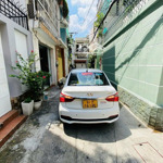 Nhà dt rộng 81m2,3 tầng giá có hđt 35tr/tháng hxh trần bình trọng