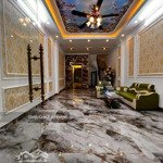 Bán một căn xây mới cực đẹp dt 35m/ 6 tầng thang máy, đông quan, cầu giấy. giá 8,9 tỷ gần đường to