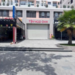 Căn shophouse vcn phước long đường số 28diện tích152.4m2 ngang 7m đã hoàn thiện vào sử dụng ngay