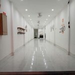 Cho thuê nhà mặt tiền đường 30/4 ngay ngã 3 quang trung dài 30m giá 20 triệu