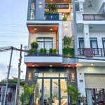 Bán gấp nhà 2 lầu đường 8m gần kdl đại nam - tp.thủ dầu một - bình dương - giảm giá bán nhanh
