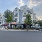 Bán căn nhà phố rẻ nhất, giá 13.8 tỷ, đã có sổ, dt 84m2 (7x12m) 5 lầu 1 tum, dự án vinhomes quận 9