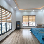 Bán nhà phân lô bộ công an ngõ 1150 đường láng ô tô chạy quanh nhà, ngõ thông gần phố giá: 12 tỷ!