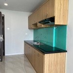 Giá rẽ nhất picity q12. 2pn 1wc nhà có bếp rèm giá 2.4 tỷ. vay 80%, ở khu căn hộ tiện ích nhất q12