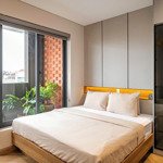 Căn hộ ban công sân vườn 45m2 ngay toà nhà viettel quận 10