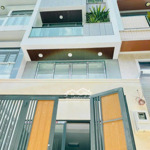 Nhà đẹp 3tầng (4 x 16) có thang máy, oto vào nhà đường nguyễn văn lượng gần dương quảng hàm