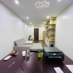 Cần bán nhà trung tâm hai bà trưng, dt 37mx5 tầng, mt 3m, 8,3 tỷ. liên hệ: em nguyên 0969054228