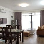 Cho thuê căn hộ dịch vụ tại làng yên phụ, tây hồ, 80m2, 2pn, đầy đủ nội thất đẹp hiện đại, ban công