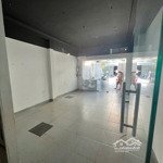 Nhà lô góchẽm xe hơiđường d2,4x17m,trệt,3lầu,6p, 6 vệ sinhfull ml, 42 triệu/th.