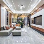 Chính chủ bán gấp nhà 2 tầng dt 240m ngay trung tâm thủ dầu một tỉnh bình dương