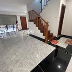 Mình Cần Bán Nhà Phân Lô Trung Kính , Mạc Thái Tổ 70 M2 X 7 Tầng Thang Máy, Mặt Tiền 5M. Giá Tt.