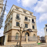 Dinh Thự Độc Bản Ven Sông Cấm, Vườn Riêng Độc Bản Đảo Tỷ Phú.