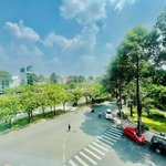 Căn hộ 1 phòng ngủ tách bếp bancong view bờ kè hoàng sa gần công viên lê văn tám