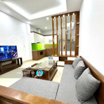 Chính Chủ Bán 34,5M2 Nhà 5 Tầng Ngõ 145 Phúc Lợi. Gần Trường Học Các Cấp Và Chợ