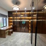 Anh Ơi, Em Bán Nhà Ở Nhân Hòa Có Căn 38M², 4 Tầng, Giá Hơn 6 Tỷ, Đẹp Lắm, Anh Xem Không Ạ
