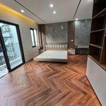 Nhà Đẹp 6 Tầng Thang Máy - Trung Tâm Đống Đa - Mặt Tiền Rộng - 10M Thẳng Tắp Ra Mặt Phố