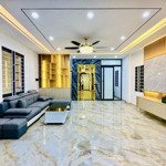 Bán Nhà Chỉ 9 Tỷ Nguyễn Văn Cừ, Gia Thuỵ, Long Biên 56M2-Mt 5M-6 Tầng Thang Máy-3 Thoáng - Full Nt
