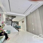 Bán Nhà Đẹp Đường 3 Tháng 2 Quận 10 _ Hẻm Thông Chuẩn 4M _ Ngay Cầu Vượt