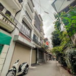 Bán phân lô 60m/5tầng/mt4m. đường 800a cầu giấy, view thoáng, thang máy chờ, tiện ích xung quanh