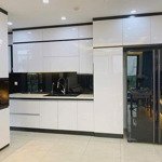 Cho thuê chung cư 117 trần duy hưng 90m2 2 ngủ 1 khách
