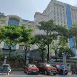 Hiếm !!! 7 tầng , mặt phố kinh doanh + vỉa hè 10m . ngã tư . hai bà trưng. dòng tiền 100tr/ tháng