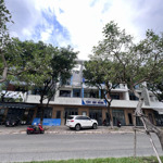 Nhà 4 Tầng Mặt Tiền Nguyễn Tất Thành