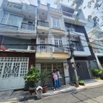Cho thuê nhà quận 7 (3 tầng có 4pn + 3wc) giá 15tr/th. zalo 0902.550.515
