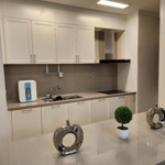 Cho thuê gấp căn hộ sun grand city 1pn view hồ tây. giá chỉ 17tr/tháng. lh 0975 034 733
