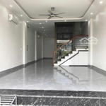 Cho thuê liền kề 5 tầng, 6pn, nội thất đầy đủ, có thang máy tại him lam green park, 26 triệu/tháng
