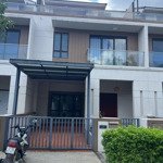 Duy nhất 1 căn nhà phố zone 8, swanbay full nội thất chỉ 12,5 tỷ dãy c01, 2 mặt thoáng, vị trí đẹp