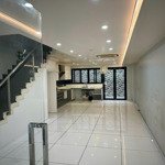Cho thuê nhà khu him lam, quận 7: dt: 4,5x18m, trệt, 3 lầu, view công viên, nhà mới. 42 triệu/th