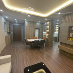 Bán căn hộ 3pn 28 xuân là tây hồ