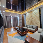 Nhà Đẹp Hiếm Đường Thông Ô Tô Kinh Doanh Nhỏ Ngõ Phố Nguyễn Văn Cừdiện Tích43M2. Giá Bán 12.75 Tỷ
