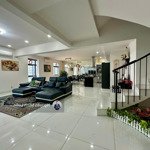 Penthouse Sky Garden Căn Hộ 2 Tầng Đẳng Cấp - Sổ Hồng Riêng - 257M2 - Giá Tốt Nhất Thị Trường