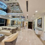 Chính chủ bán căn penthouse tại dự án vincom center, quận 1 dt 205m2, 4pn giá 52tỷ, sổ đỏ vĩnh viễn