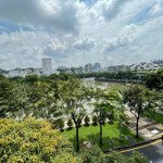 Bán biệt thự view sông - đ.trường sa ngay quận 1 - dt 10x18 hầm 4 tầng - giá 42tỷ.