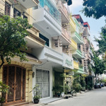 Phân lô ô tô tránh đỗ - kinh doanh phố nguyễn văn huyên - giá đầu tư 102m2 x 23 tỷ