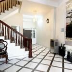 Bán nhà 2 tầng lạc long quân – gần hồ tây giá 10ty dt 45m2 lh 083.2865.116